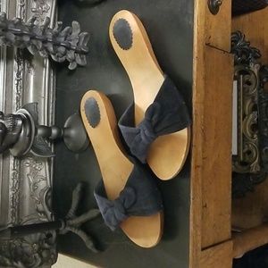 J Crew Navy Casual Leather & Wooden Bow Slides